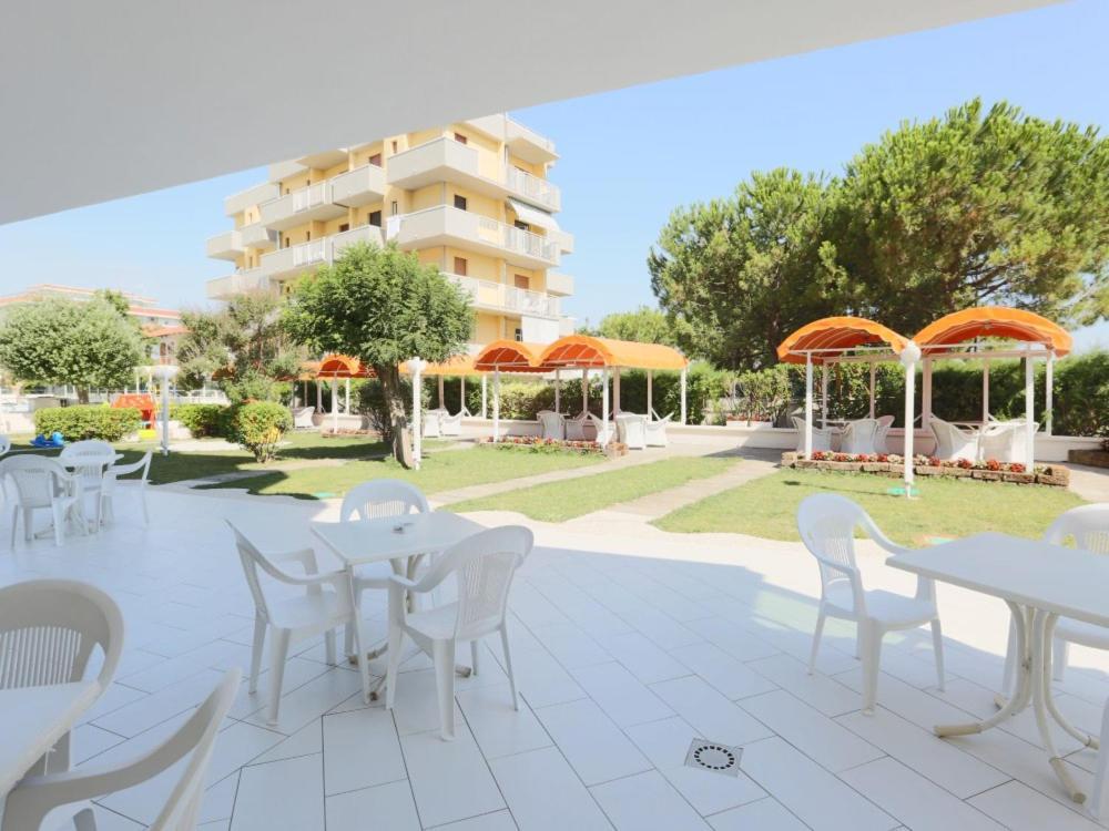 Hotel Marina Beach - Azzurro Club Ραβένα Εξωτερικό φωτογραφία
