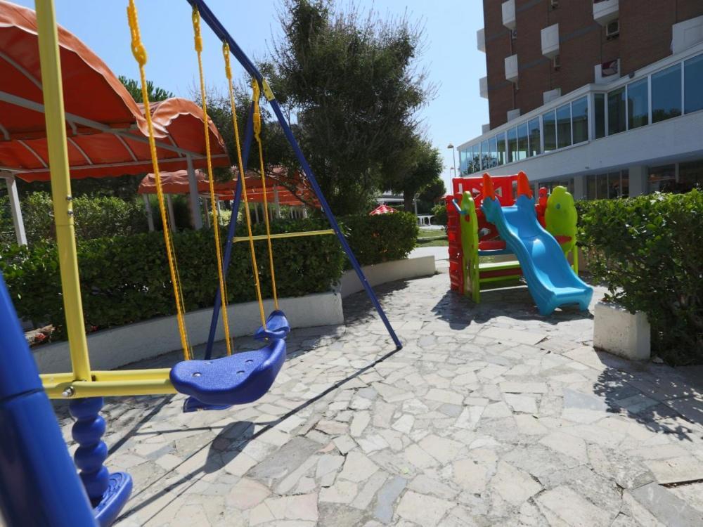 Hotel Marina Beach - Azzurro Club Ραβένα Εξωτερικό φωτογραφία