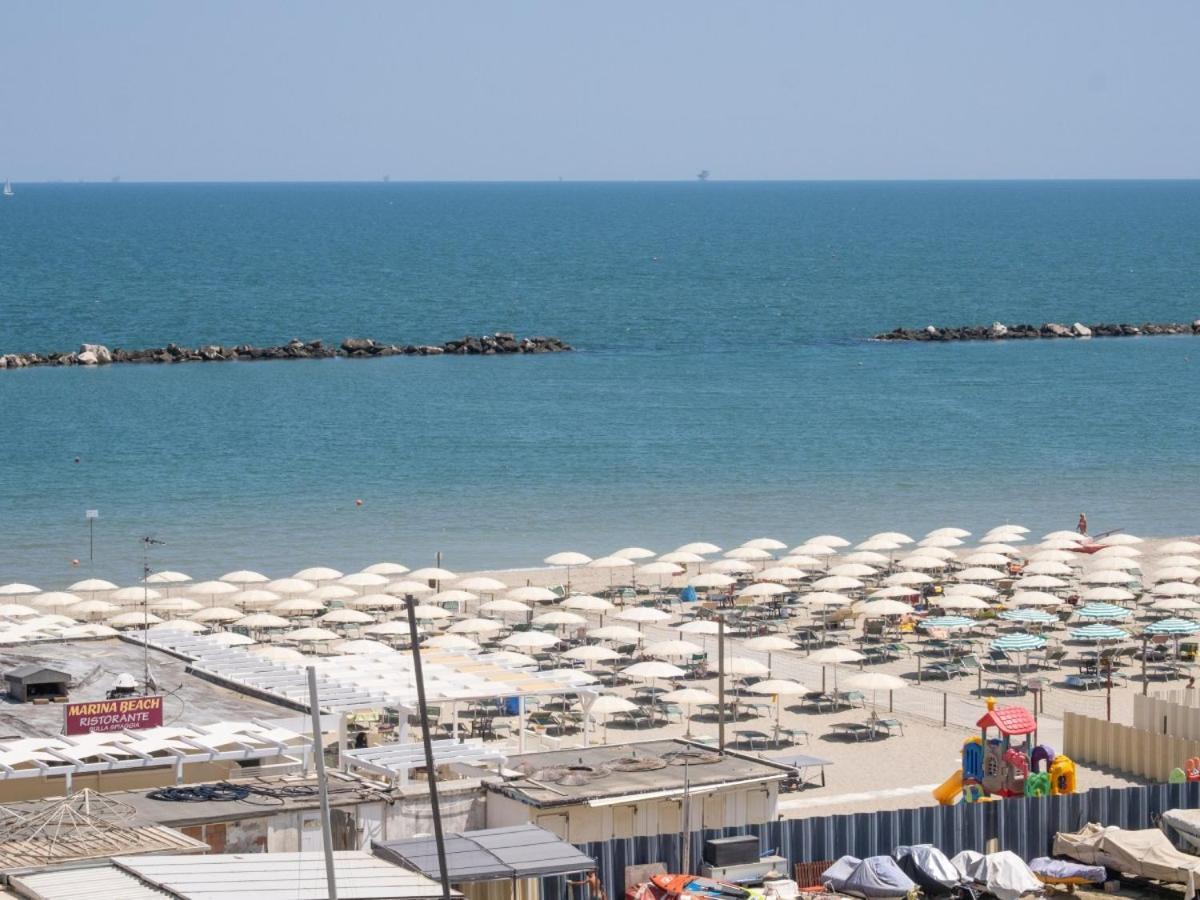 Hotel Marina Beach - Azzurro Club Ραβένα Εξωτερικό φωτογραφία