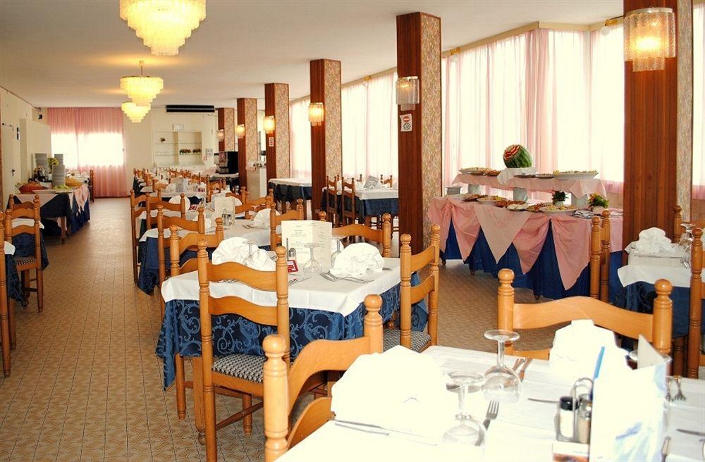 Hotel Marina Beach - Azzurro Club Ραβένα Εξωτερικό φωτογραφία
