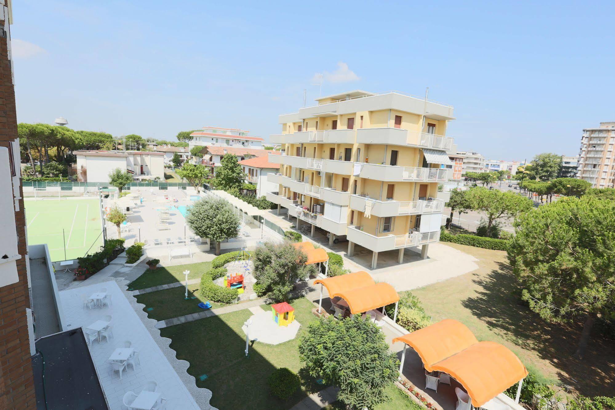 Hotel Marina Beach - Azzurro Club Ραβένα Εξωτερικό φωτογραφία