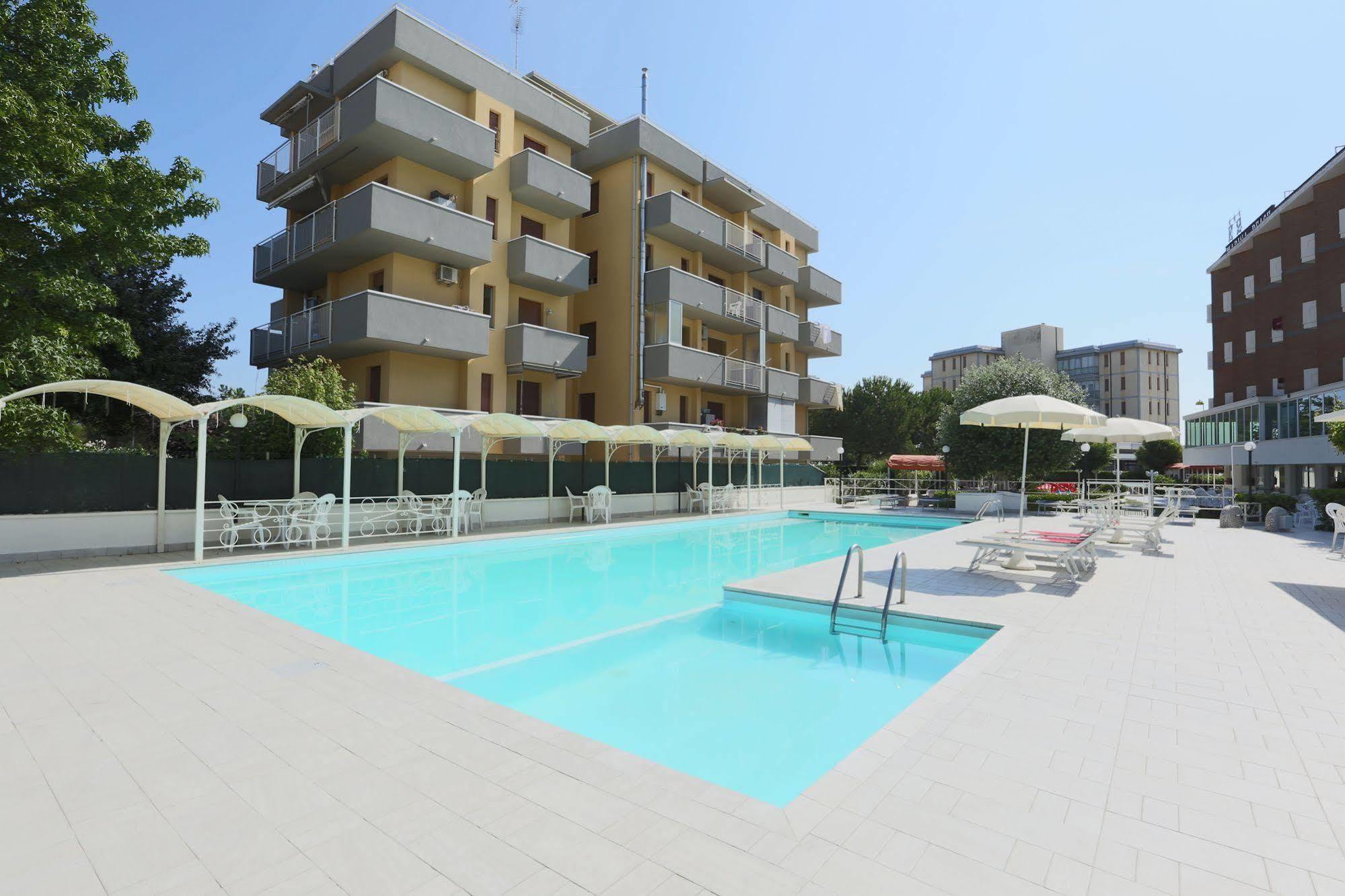 Hotel Marina Beach - Azzurro Club Ραβένα Εξωτερικό φωτογραφία